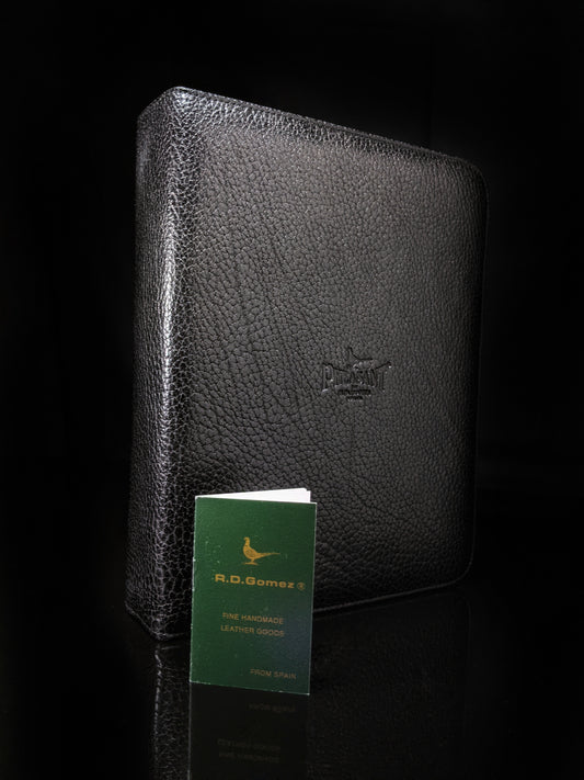 pheasant by R.D.Gomez Black Leather case and cutter NIB