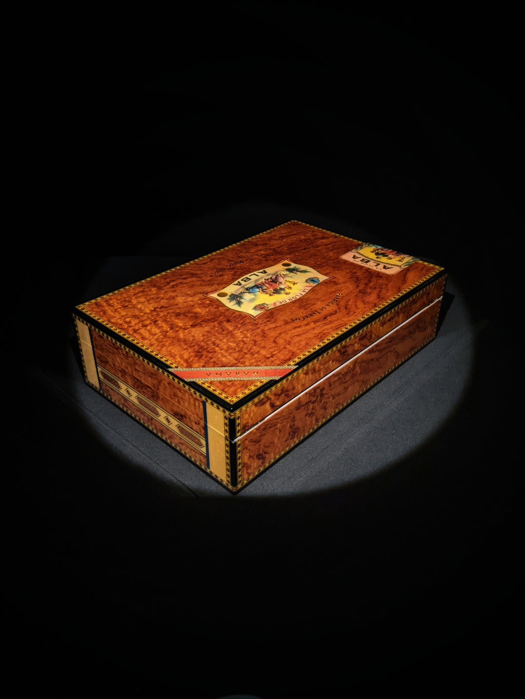 Elie Bleu Alba Bubinga Humidor 110 ct NIB