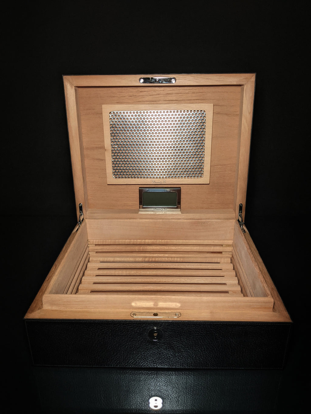 Brizard & Co - "Airflow" Cigar Humidor - Sunrise Black and Zebrawood 60 / 70 Count
