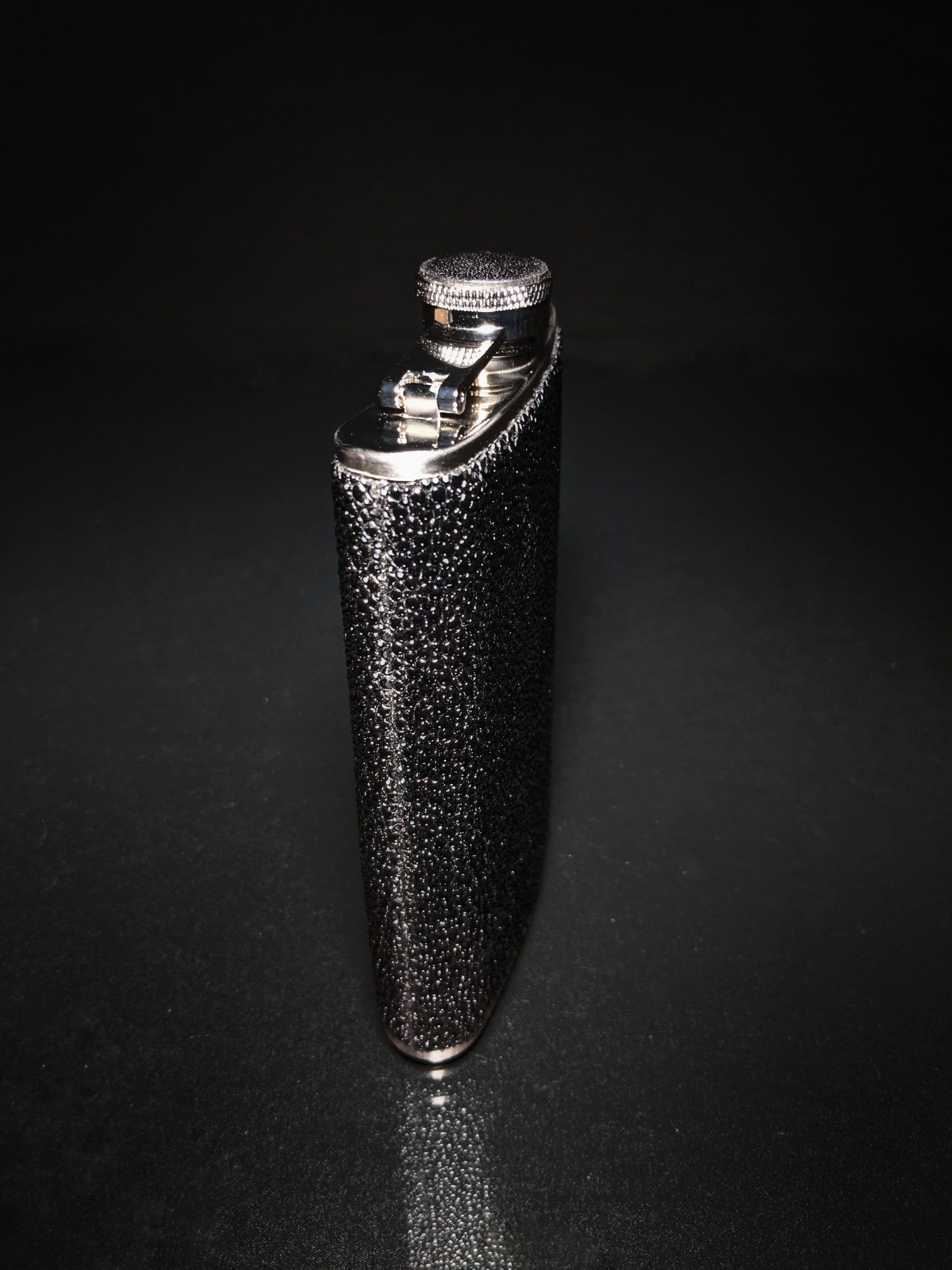 Brizard and Co. The 8 oz Flask - Stingray