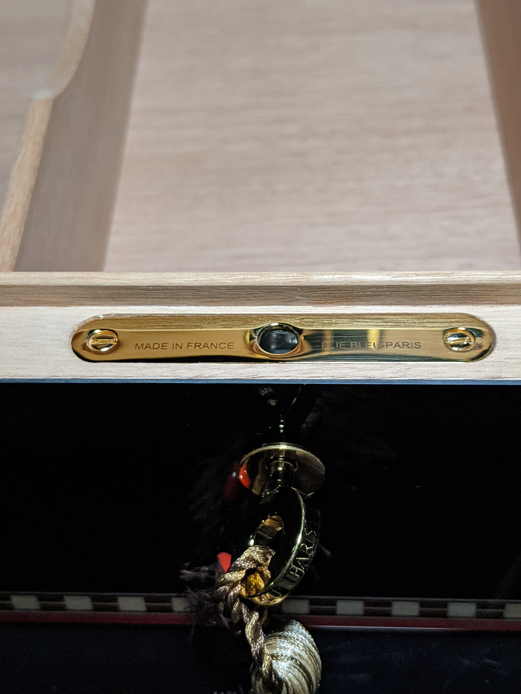 Elie Bleu  Alba Black Sycamore Humidor 110 count NIB Made in France