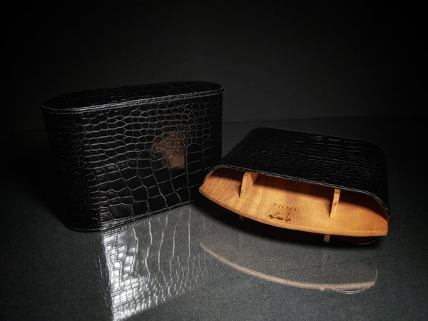 atoll cigar case in Black Croc