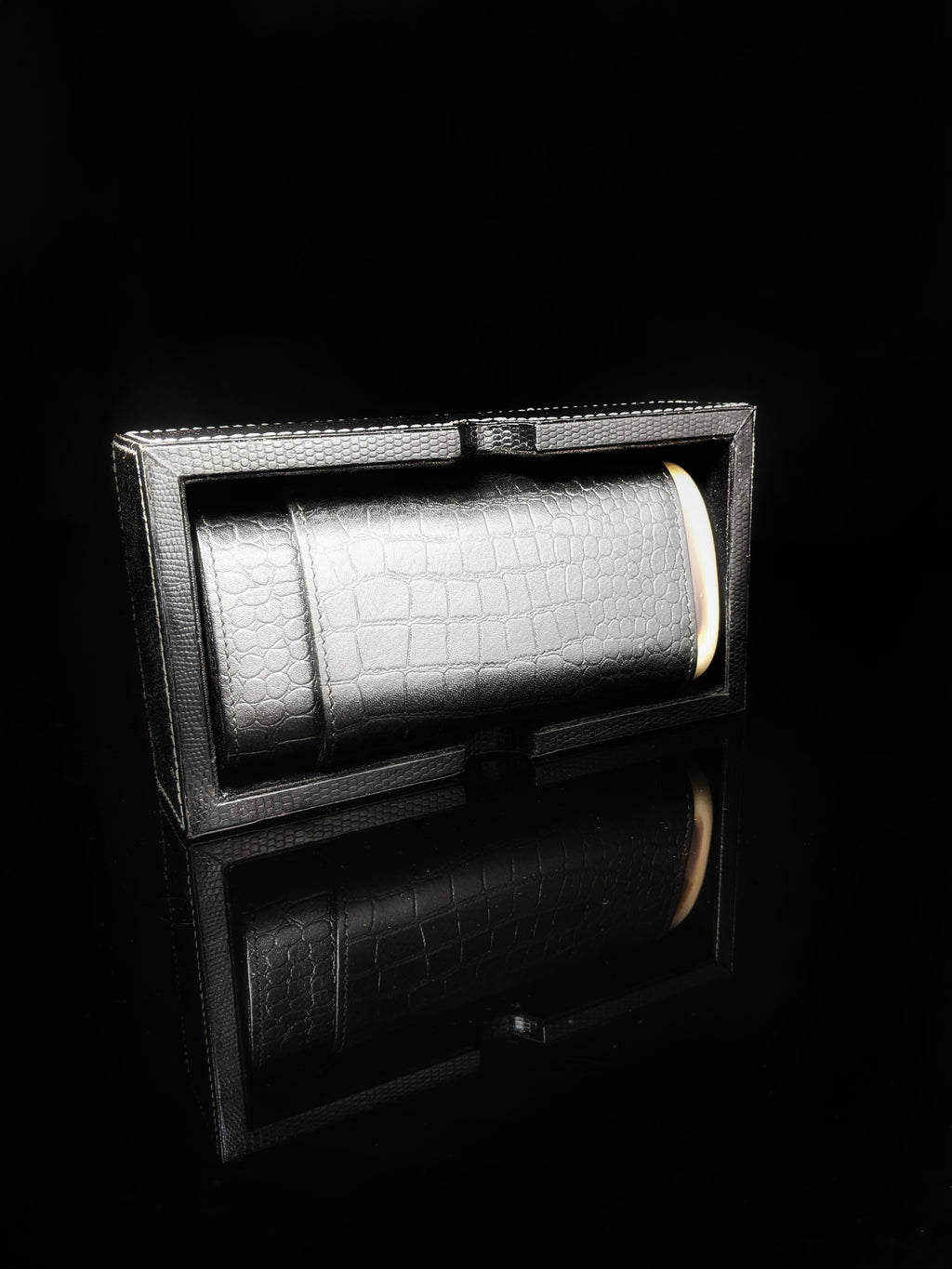 Andre Garcia leather cigar case and valet box
