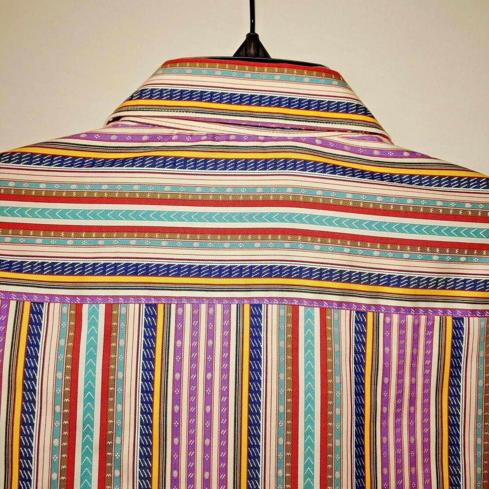Robert Graham - Colorful Long Sleeve - Men's Medium Button Down Classic Fit