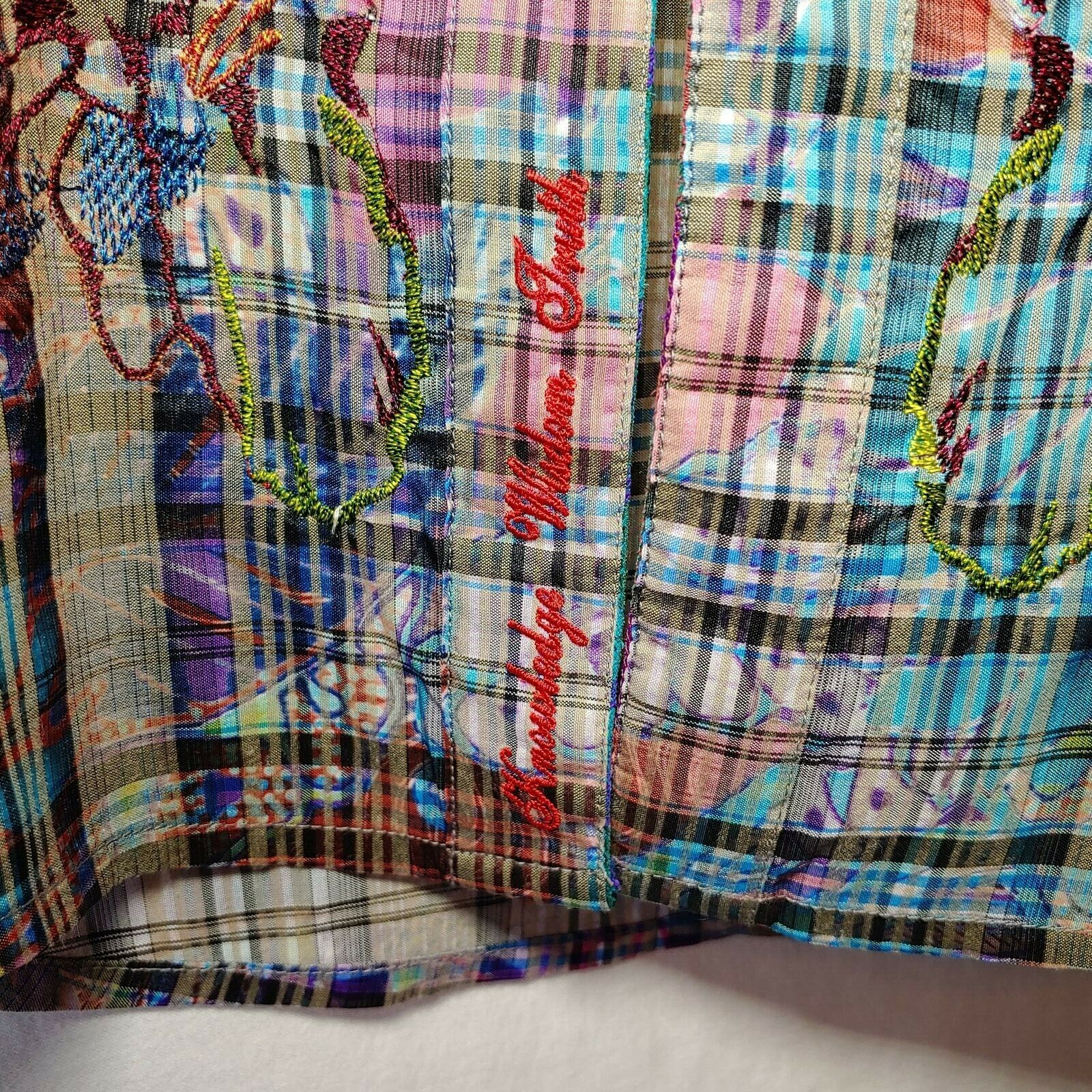 Robert Graham - Limited Edition - Men's Medium Button Down Classic Fit