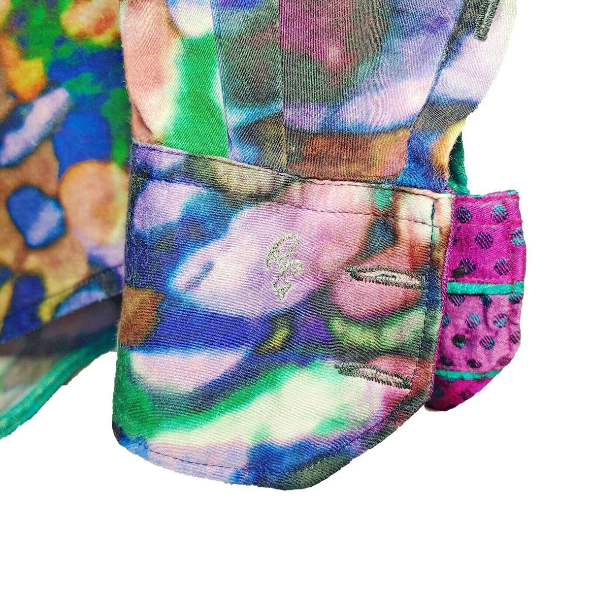 Robert Graham - Limited Edition- Men's Medium Button Down Classic Fit
