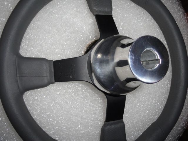 Gussi Boat Steering Wheel M521 Grey Urethane Black Spoke & Polished Alum Hub