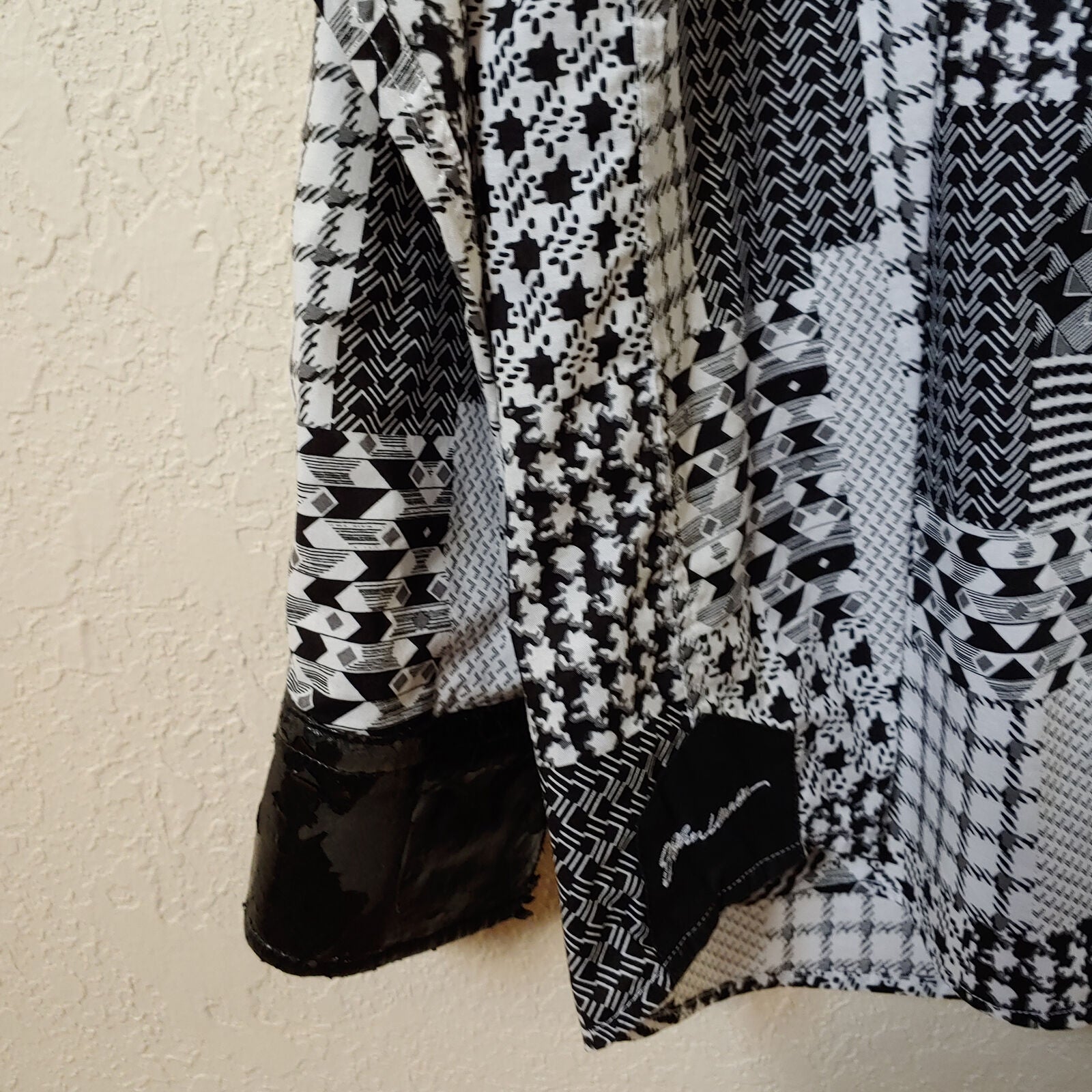 John Lennon | Men's Black and White Patterned Long sleeve Button down  Shirt