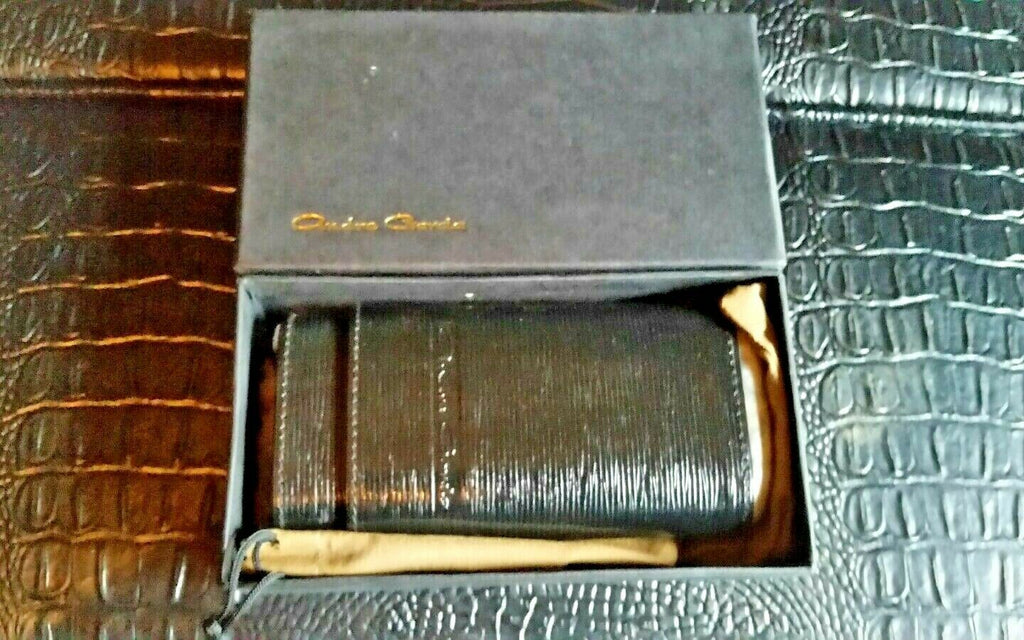 Andre Garcia Black  leather  case