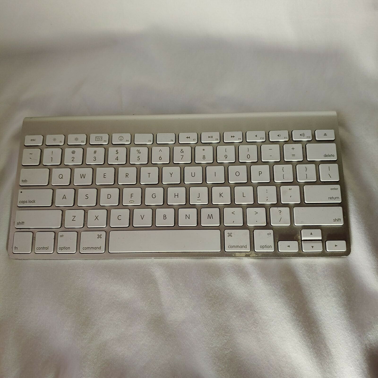 Apple - Magic Keyboard - Silver