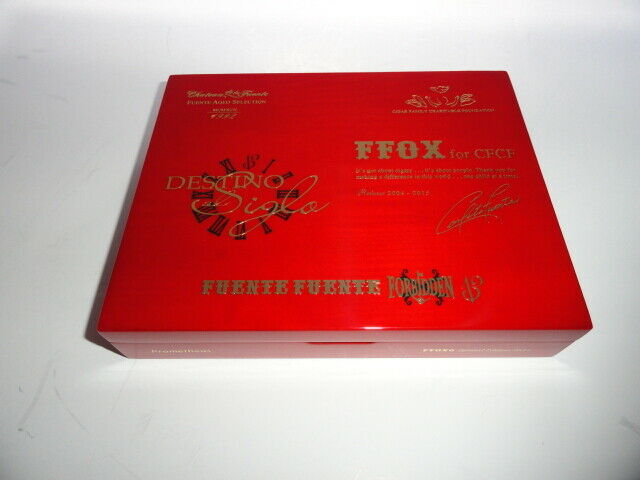 Fuente Fobidden OpusX Red travel humidor