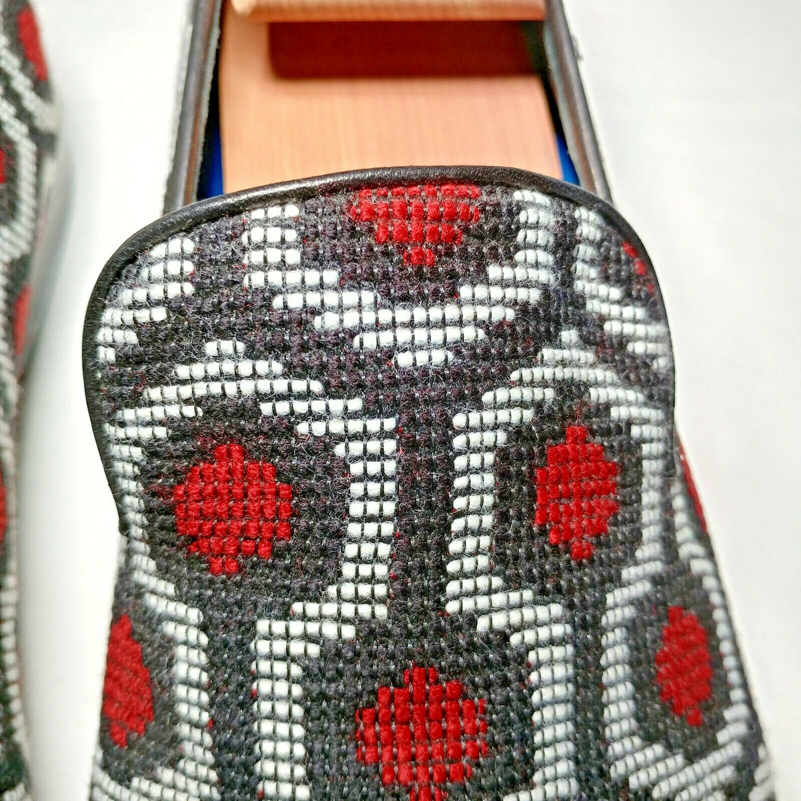 Donald J Pliner Signature | Red | Made in Italy | Size: 13M