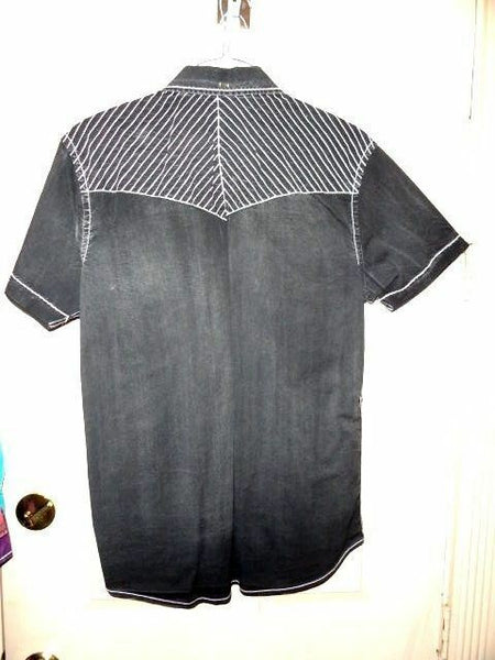 Roar Signature Short  Sleeve Button Up Shirt Size Medium