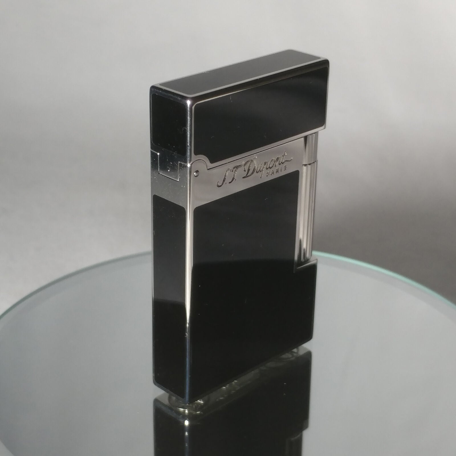 S.T. Dupont Black Chinese Lacquered Palladium Plated Ligne 2 Lighter