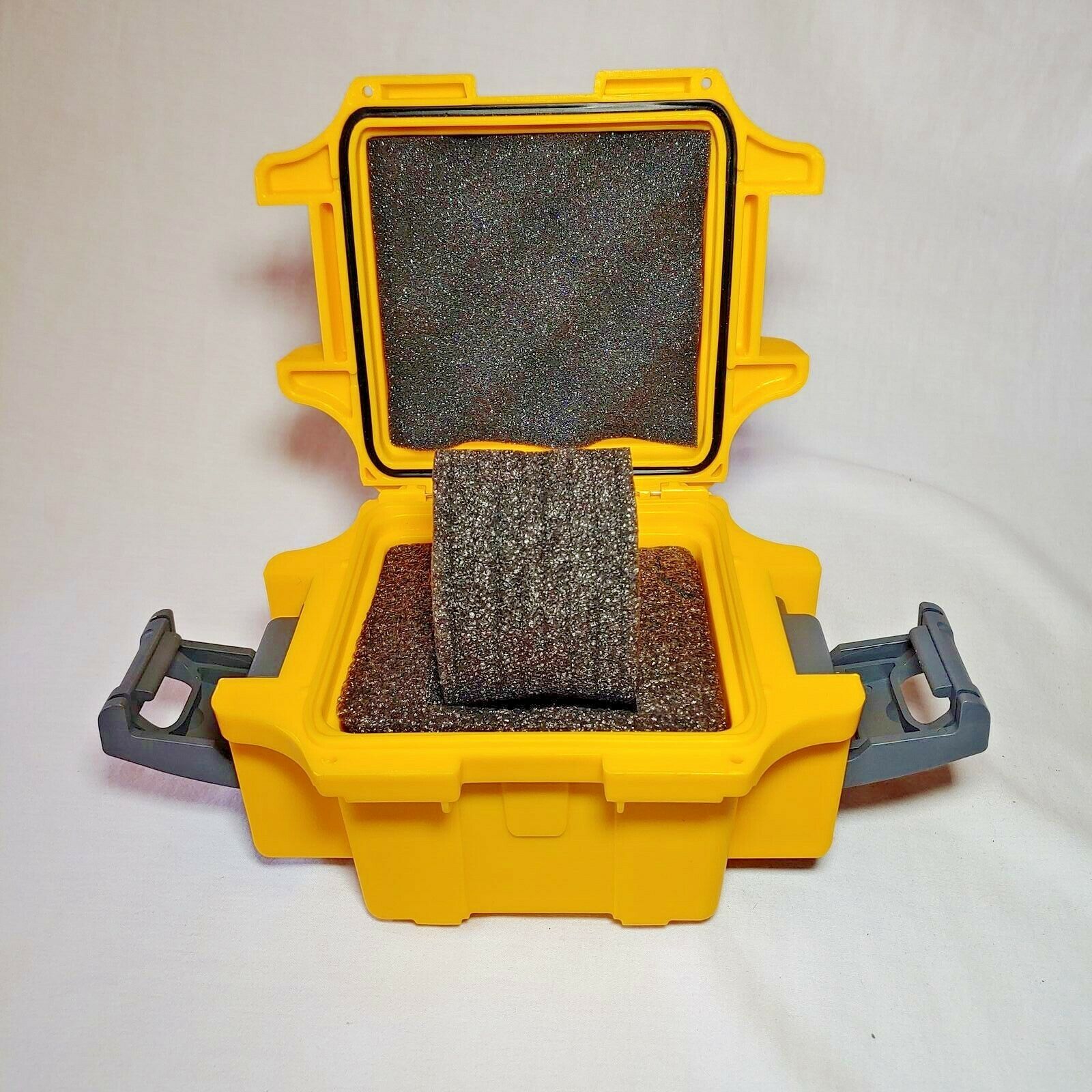 INVICTA 1 SLOT IMPACT CASE - MODEL DC1GDMIR