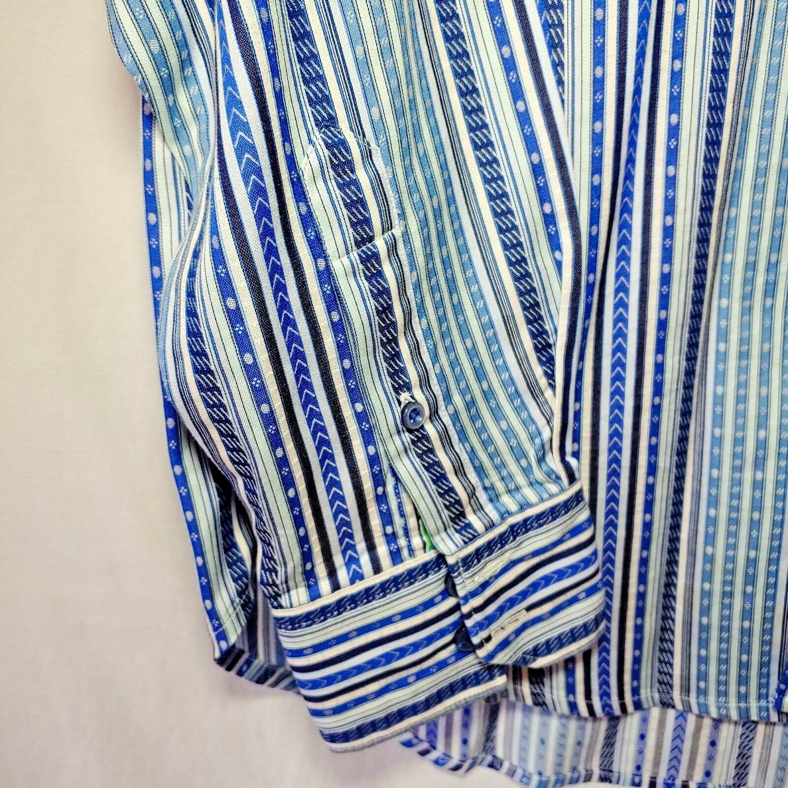 Robert Graham - Colorful Long Sleeve - Men's Medium Button Down Classic Fit