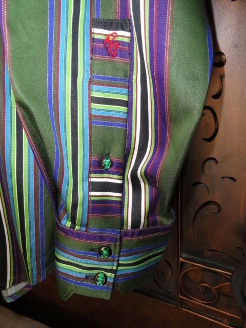 Robert Graham Bold Multi-Stripe Long Sleeve Shirt Size Medium