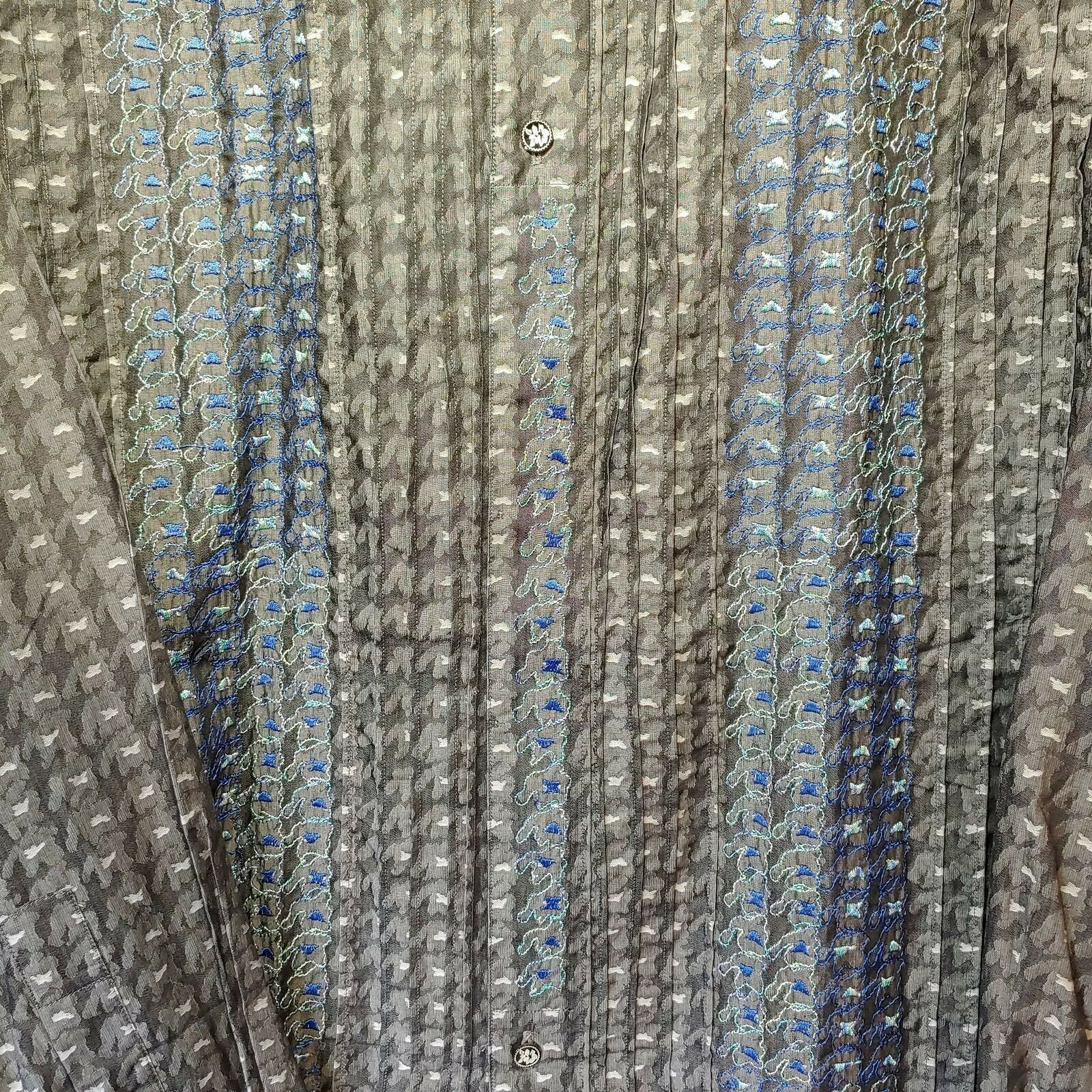 Robert Graham - Colorful Long Sleeve - Men's Medium Button Down Classic Fit