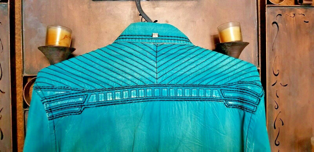 Roar Teal Signature Long  Sleeve Button Up Shirt Size Medium