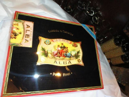 Elie Bleu Flor de Alba Black Humidor 75 Ct new in the original box