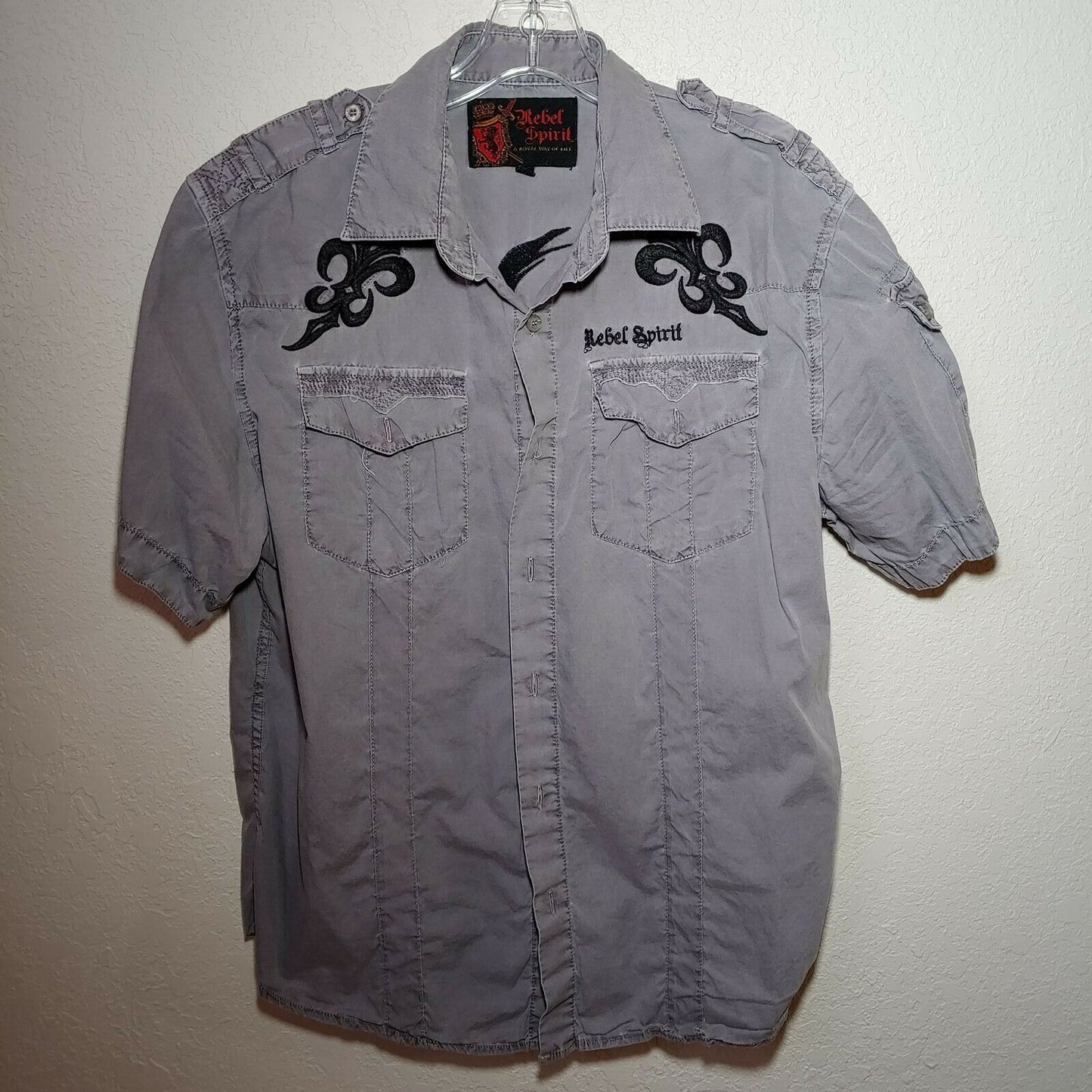 Rebel Spirit | Gray | Men's Large Button-Down short sleeve Shirt