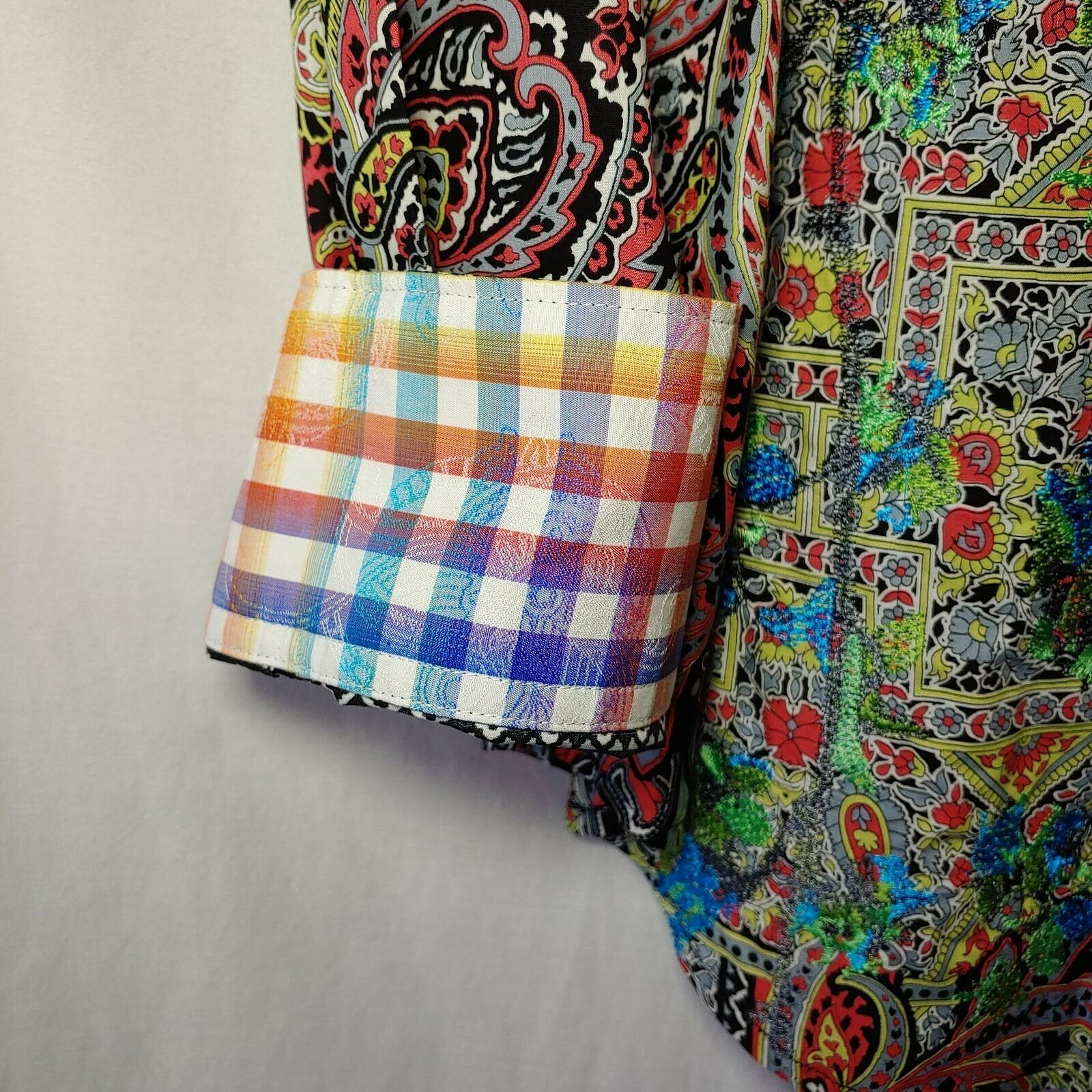 Robert Graham - Colorful Long Sleeve - Men's Medium Button Down Classic Fit