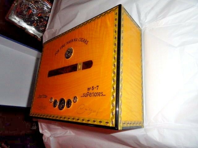 Elie Bleu Medals Yellow Sycamore  Humidor 75 Count