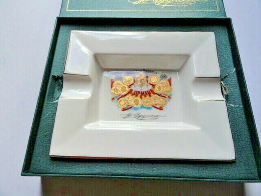 cigar ashtray in the box