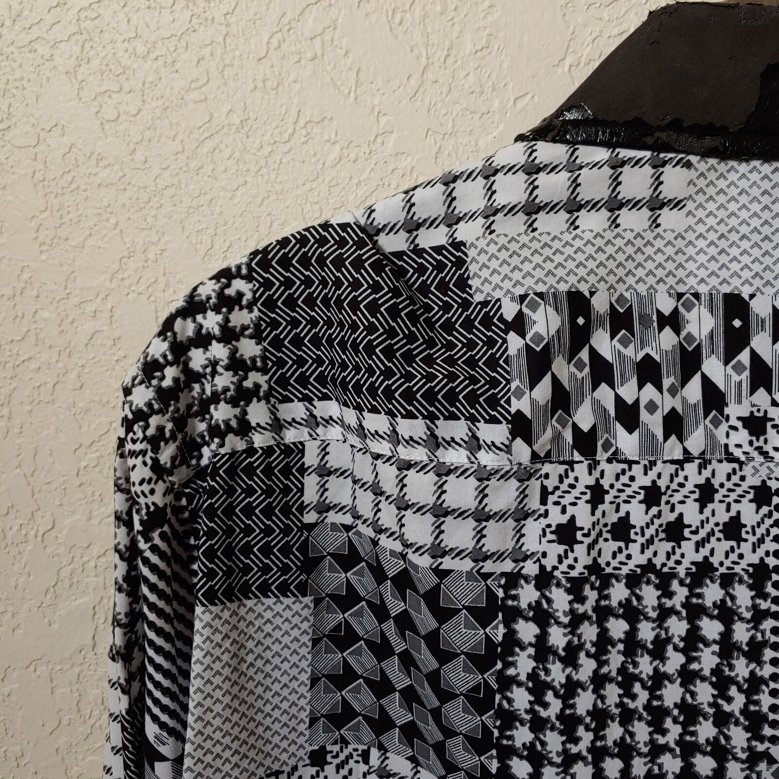 John Lennon | Men's Black and White Patterned Long sleeve Button down  Shirt