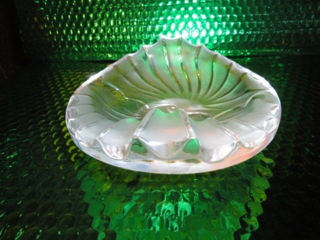 Lalique Frosted Glass Nancy Cendrier Bowl Ashtray