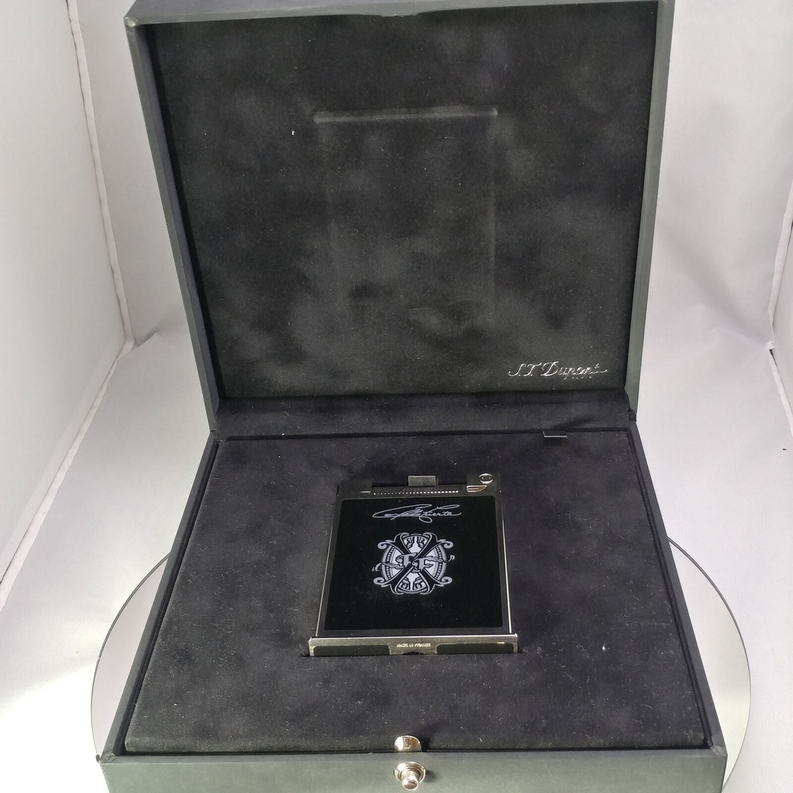 S.T. Dupont Fuente Fuente Opus X Table Lighter