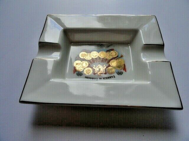 ashtray without the box