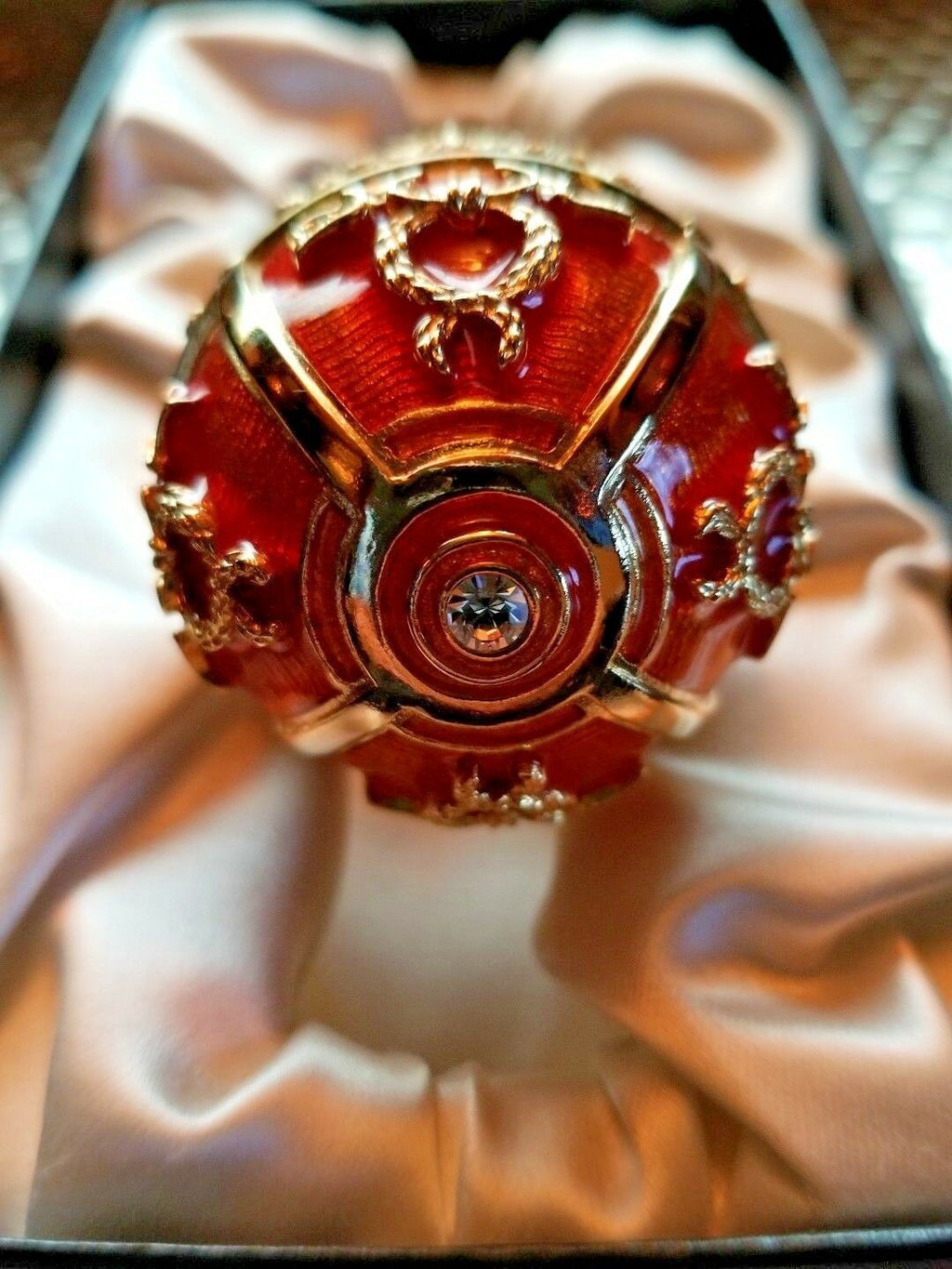Faberge Red  Coronation  Bottle Stopper