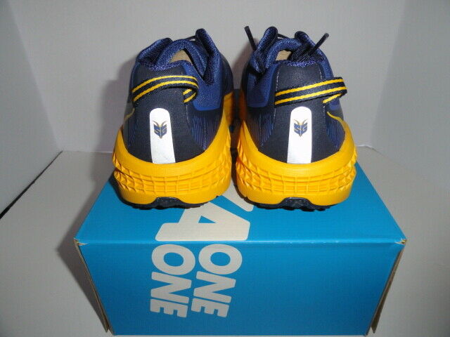 Hoka One Speedcoat 3 Blue & Gold size 13 M