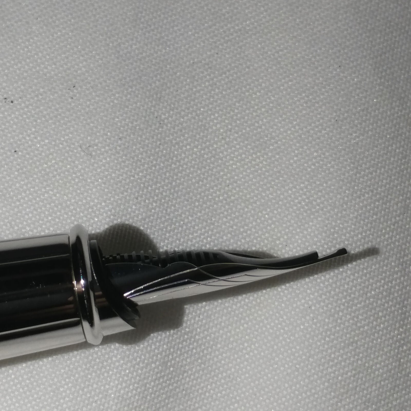 S.T. Dupont | Diamond Drop LE Orpheo Fountain Pen DIAMONDS