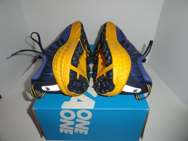 Hoka One Speedcoat 3 Blue & Gold size 13 M