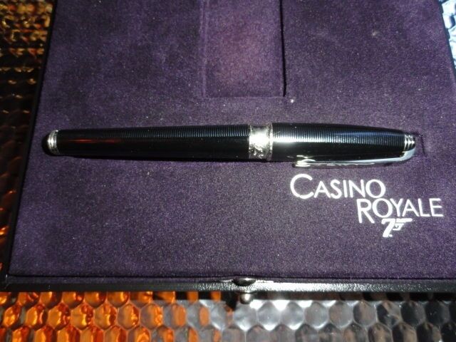 S.T. DUPONT CASINO ROYALE FOUNTAIN PEN
