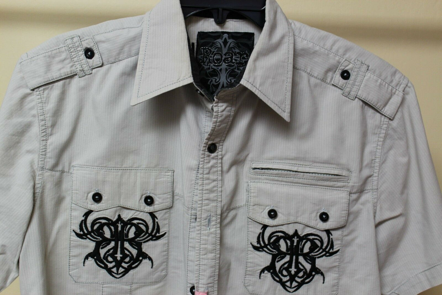 Roar Signature Shirt M