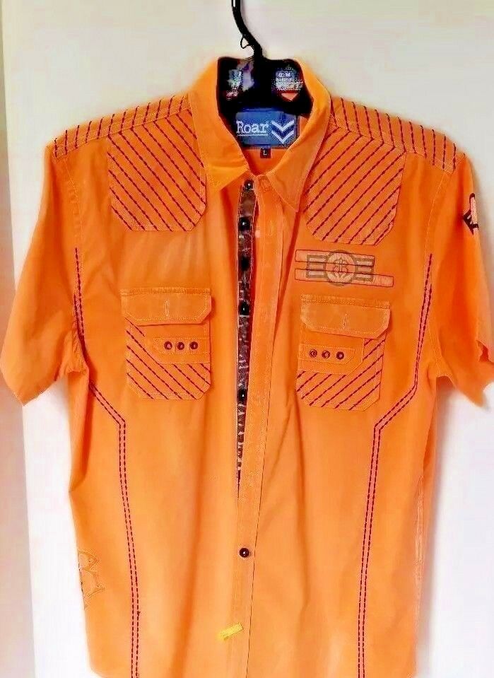 Roar Orange Short Sleeve Shirt sized Large
