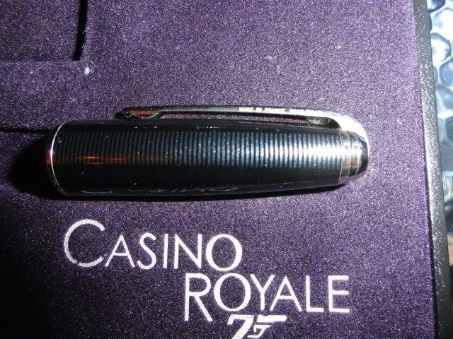 S.T. Dupont Casino Royale 007 Fountain Pen
