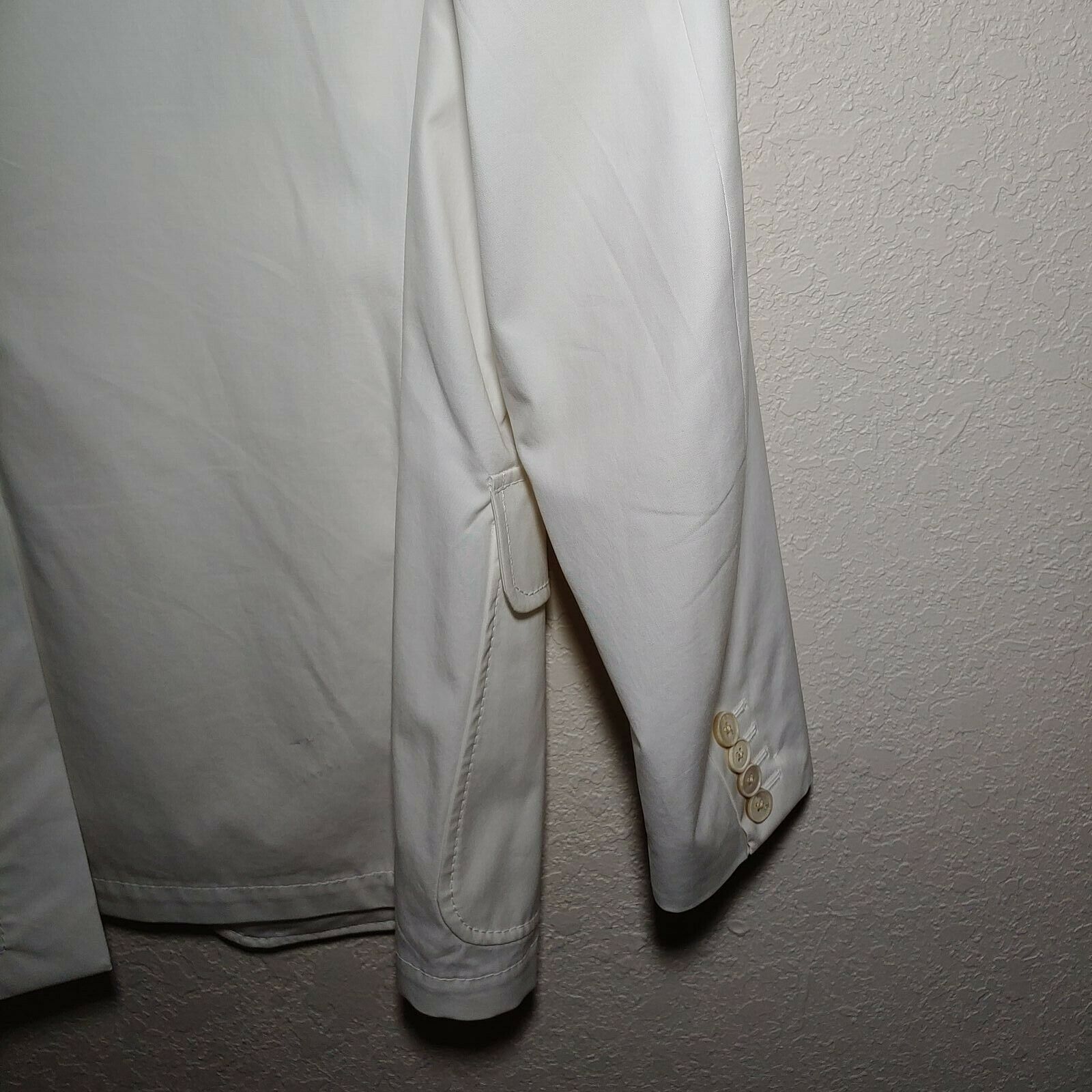Salvatore Ferragamo | Classy White Sport's Coat/Jacket | Lightly Used