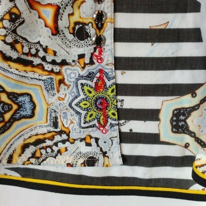 Robert Graham - Colorful Long Sleeve - Men's Medium Button Down Classic Fit