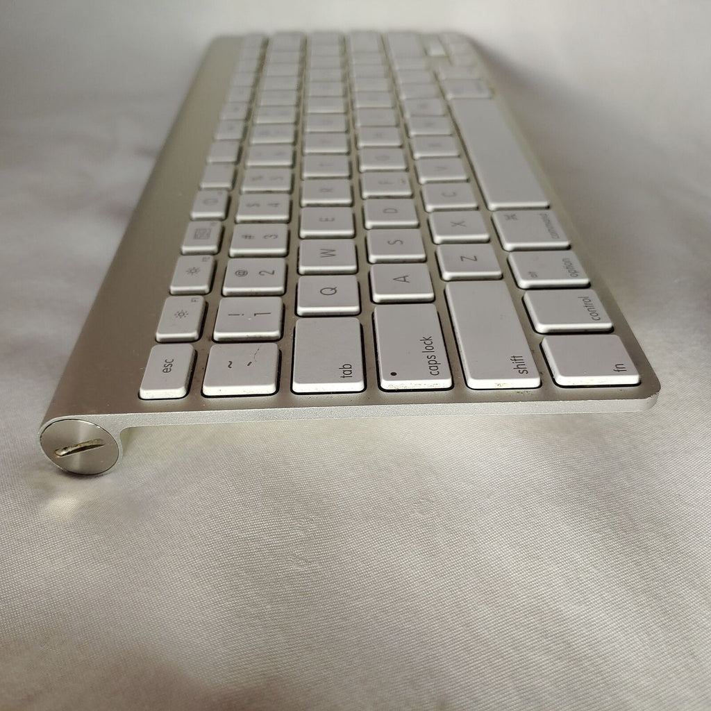 Apple - Magic Keyboard - Silver