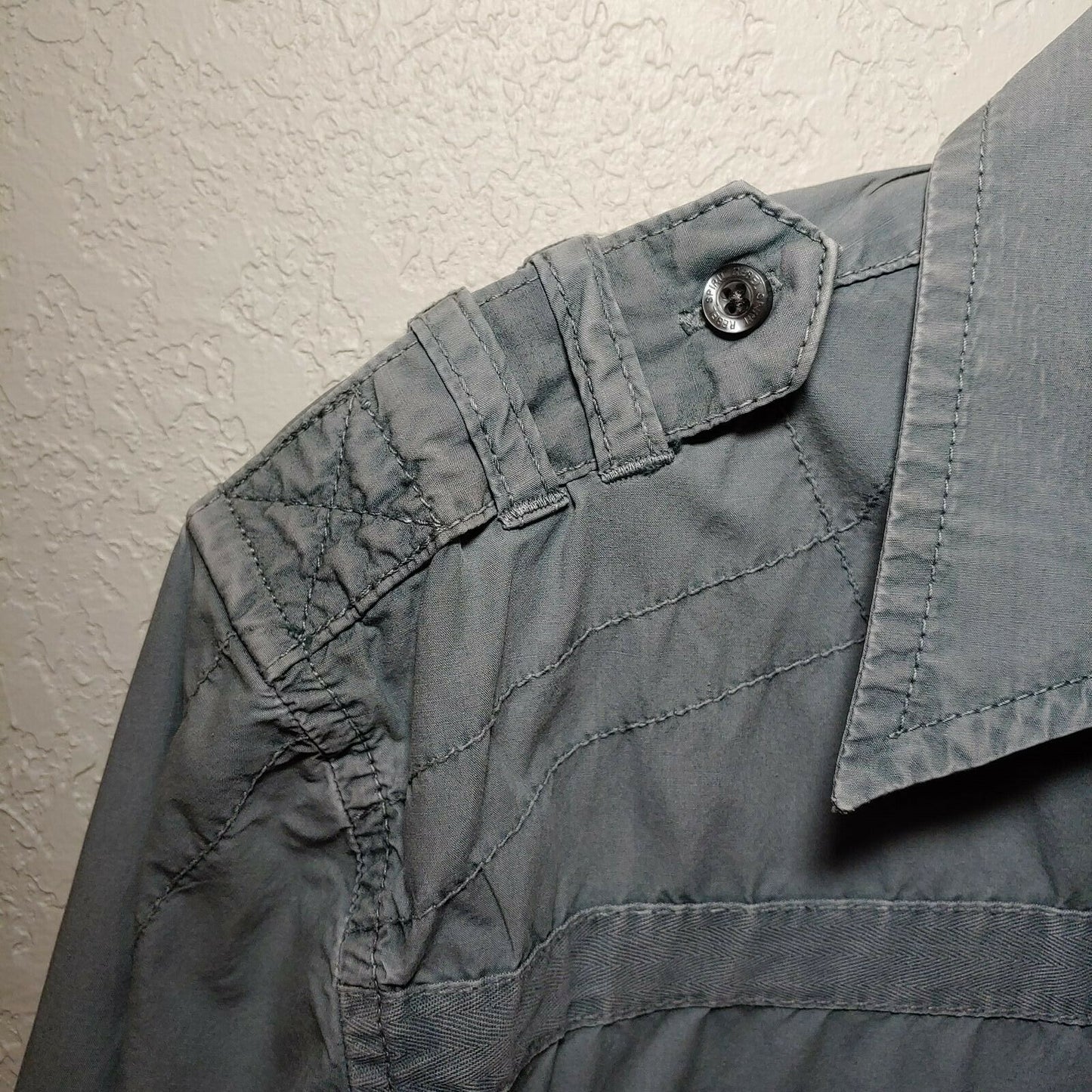 Rebel Spirit Gray Brigade Men's Medium Button-Down Long sleeve Shirt