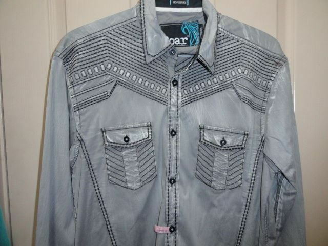 Men's Roar Signature Long  Sleeve Button Up Shirt Size Medium