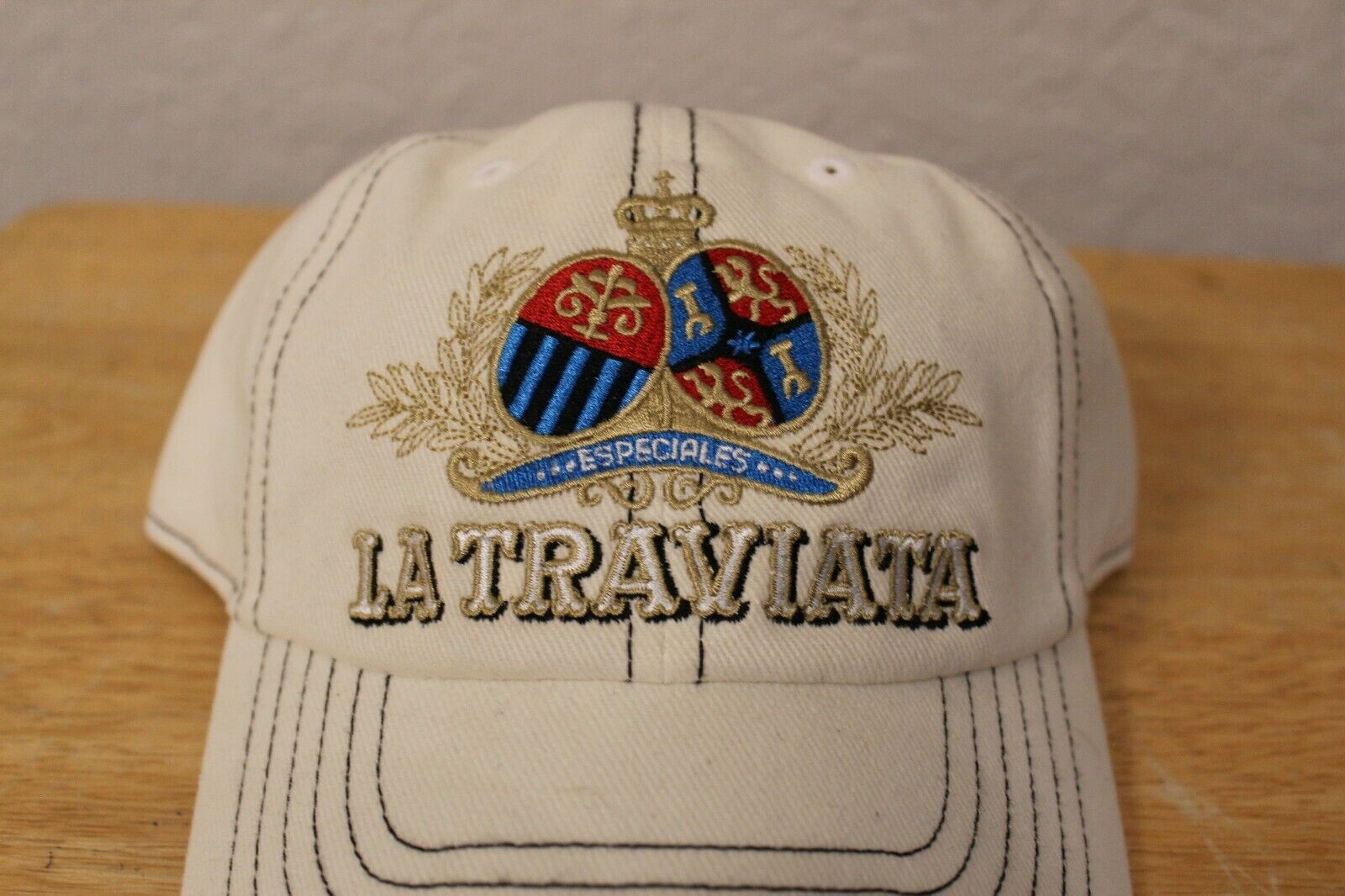 White La Traviata CAO Hat