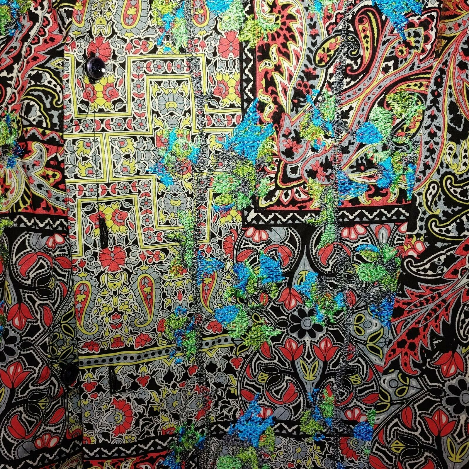 Robert Graham - Colorful Long Sleeve - Men's Medium Button Down Classic Fit