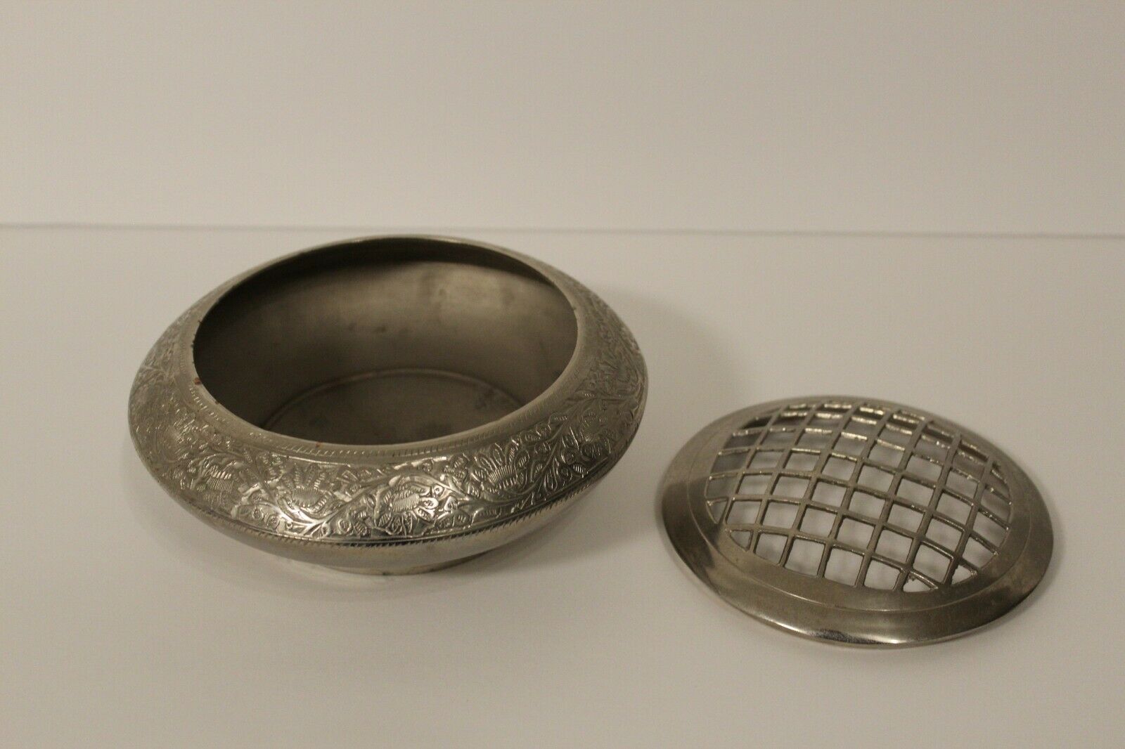 Circular Metal Ashtray
