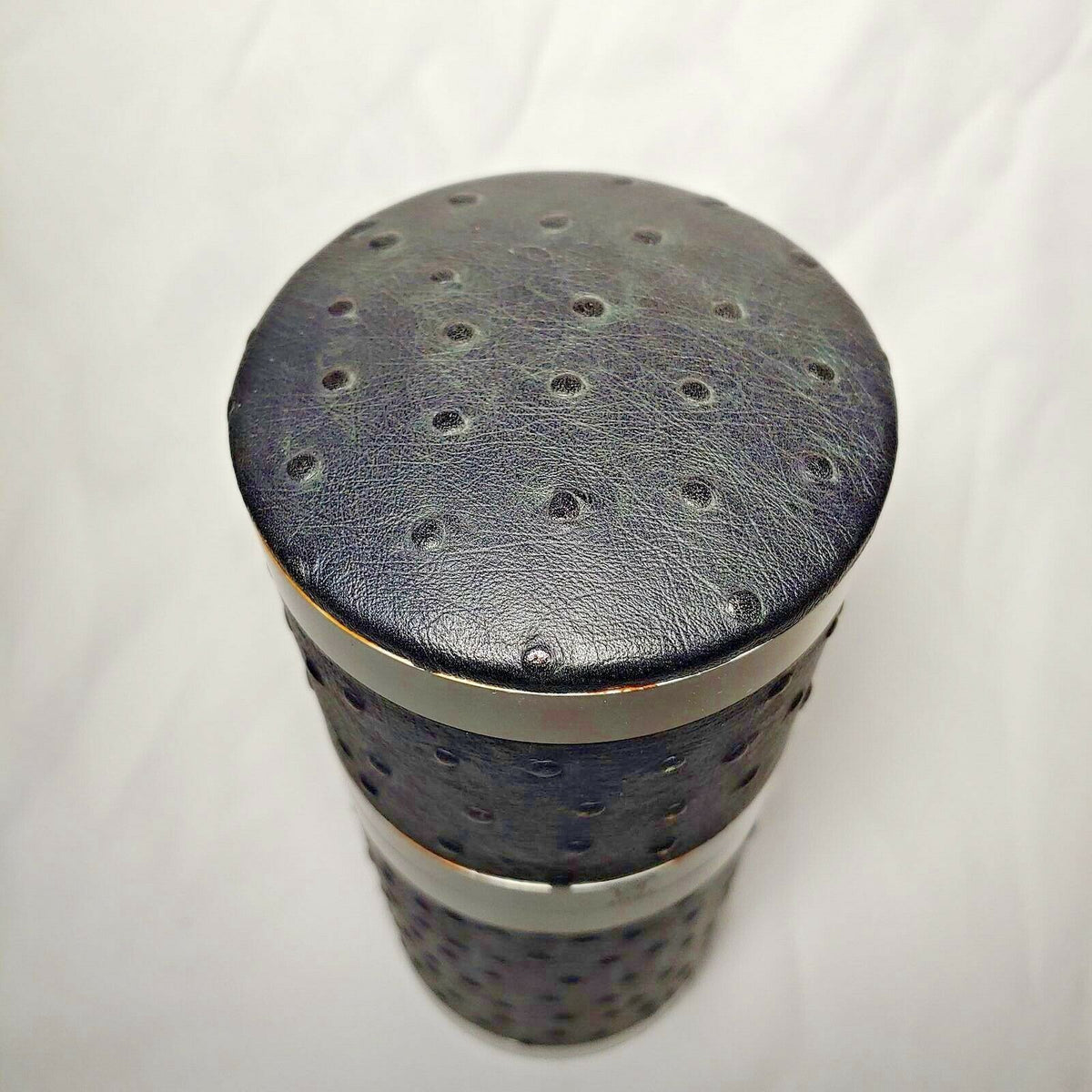 ATOLL TRAVEL HUMIDOR IN BLACK OSTRICH LEATHER
