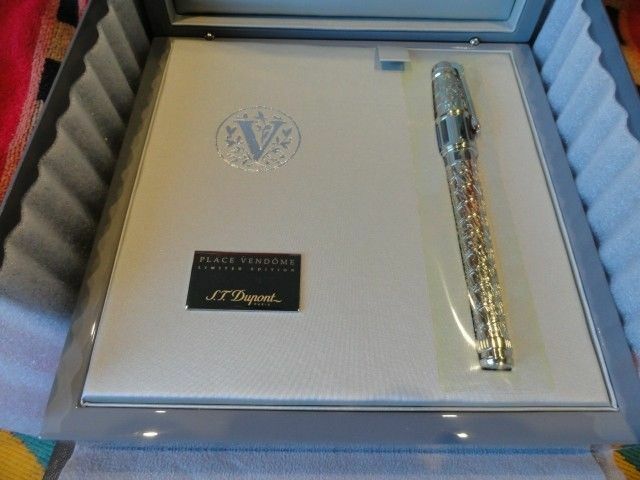 ST Dupont Place Vendôme LE Fountain Pen with Medium Nib